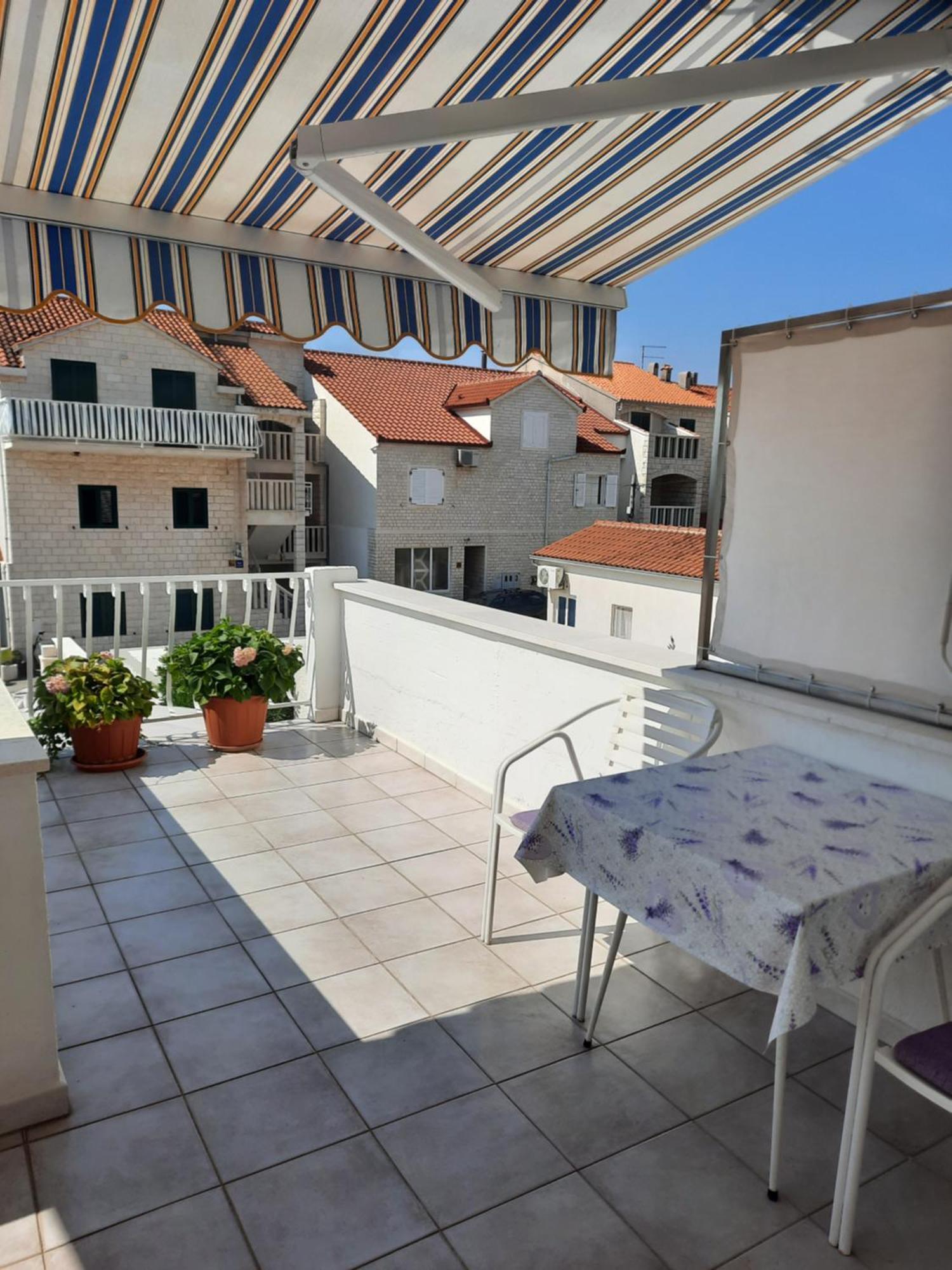 Apartments Marjanovic Bol Rom bilde